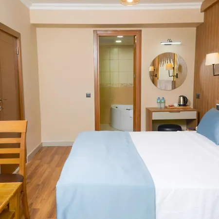 Caria Luxury Hotell 4*