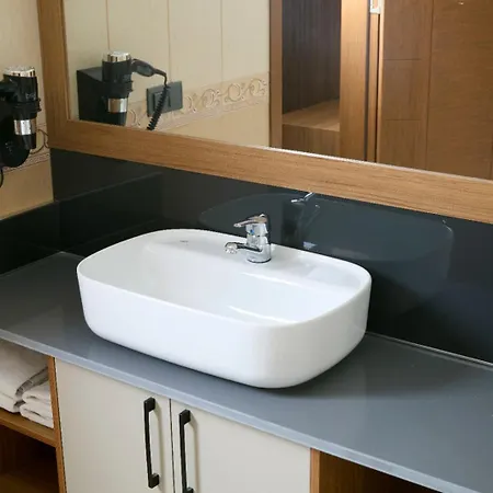 Ξενοδοχείο Caria Luxury 4*